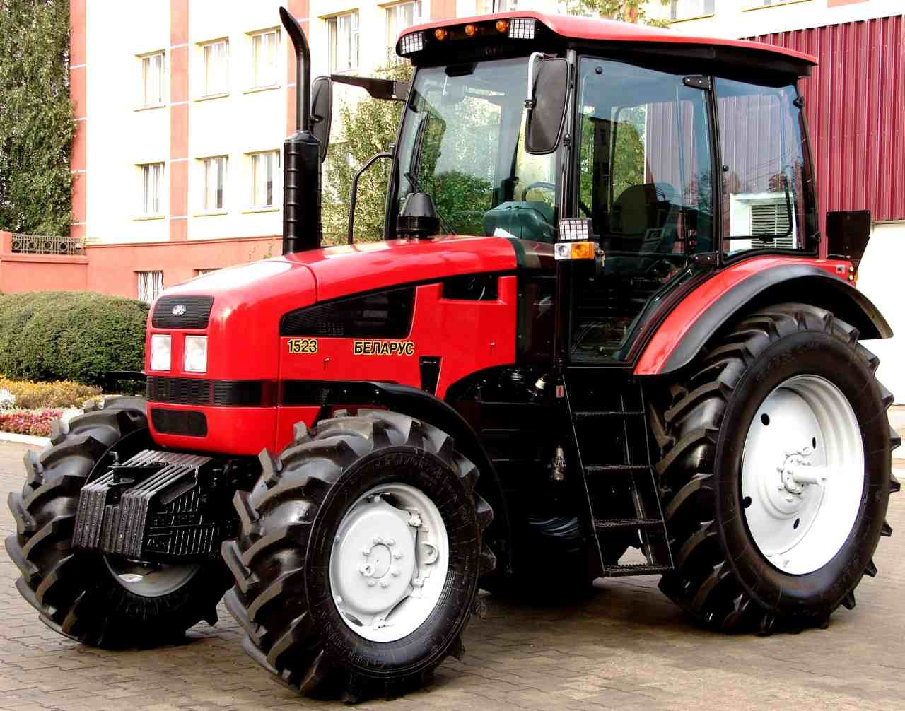 Купить дешево трактора русская сельхоз техника